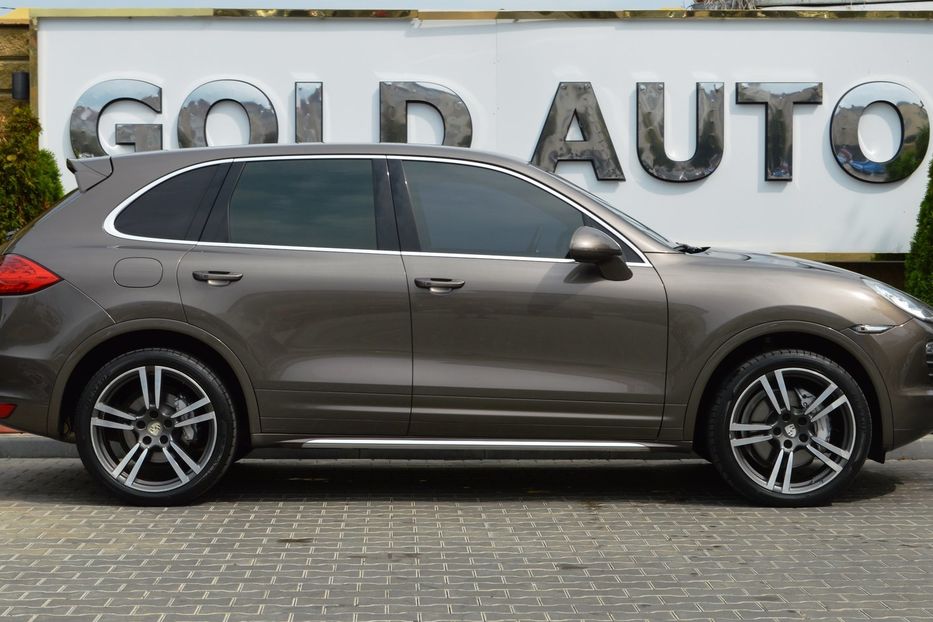 Продам Porsche Cayenne 2012 года в Одессе