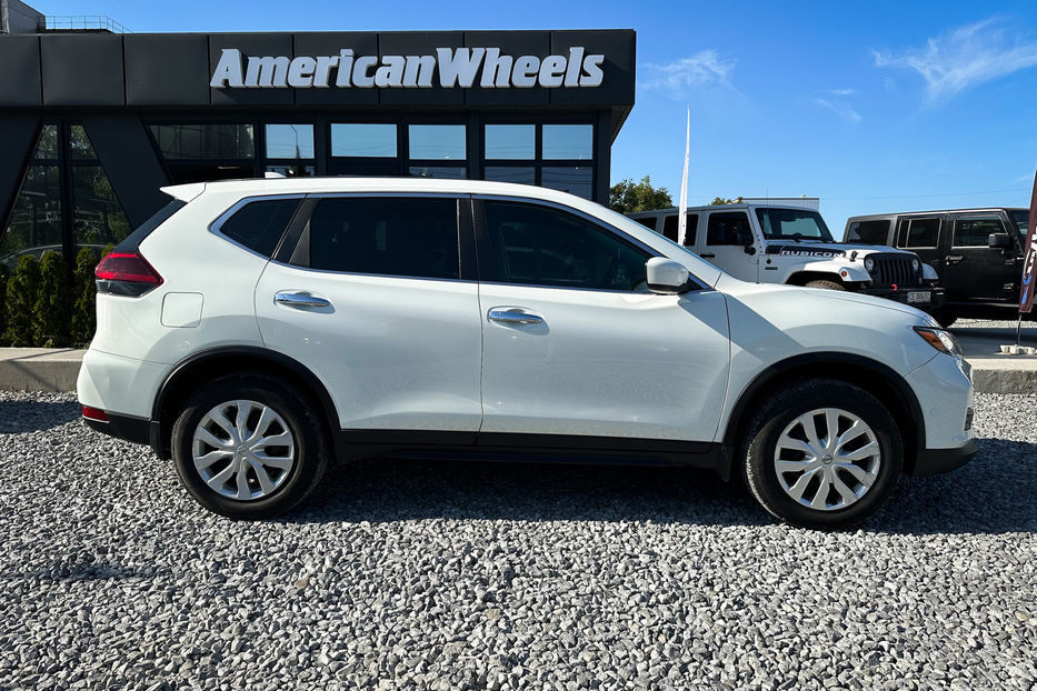 Продам Nissan Rogue SV AWD 2018 года в Черновцах