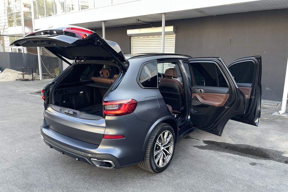 Продам BMW X5 30d 2019 года в Киеве