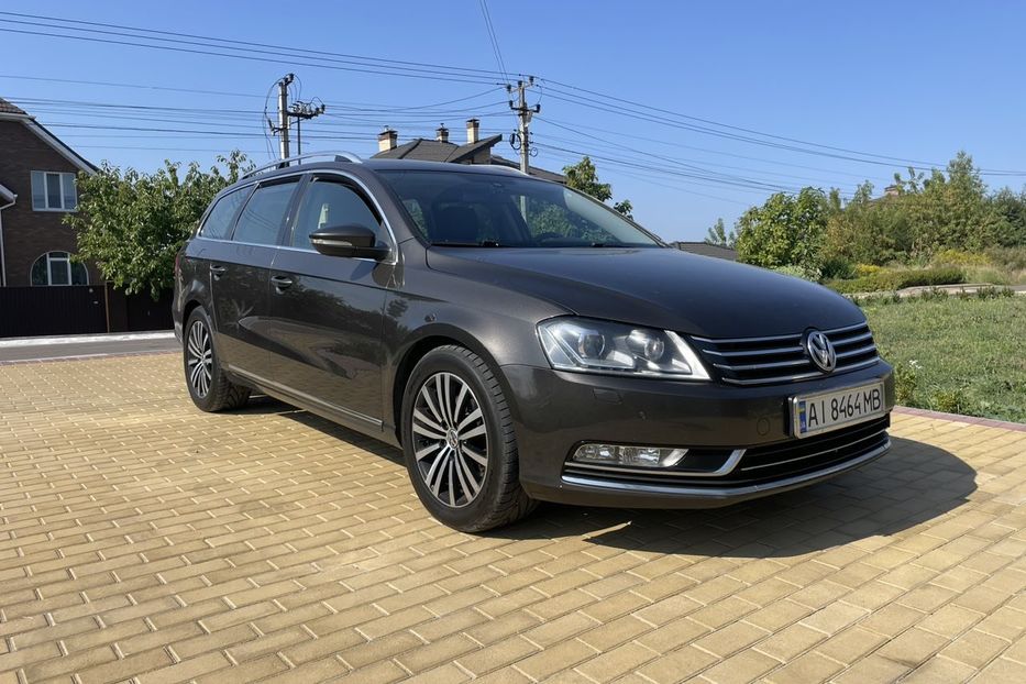 Продам Volkswagen Passat B7 Highline 130кВт/174к.с. 2014 года в Киеве