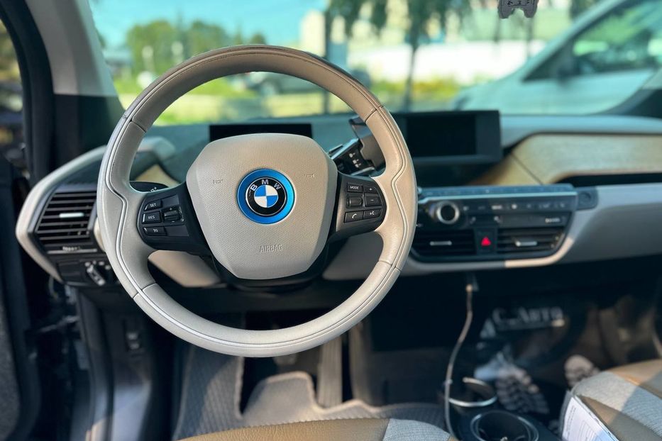 Продам BMW I3 2015 года в Черновцах