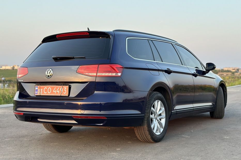 Продам Volkswagen Passat B8 Comfortline 2019 года в Ровно