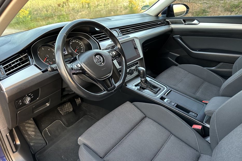 Продам Volkswagen Passat B8 Comfortline 2019 года в Ровно