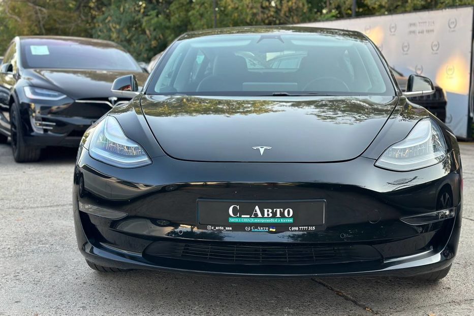 Продам Tesla Model 3 2019 года в Черновцах