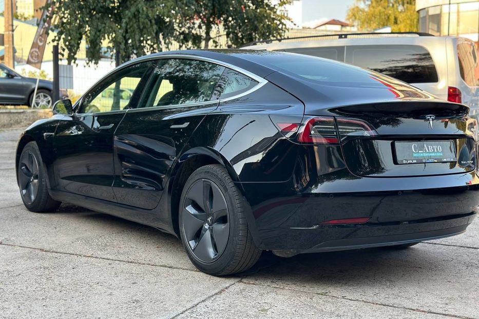 Продам Tesla Model 3 2019 года в Черновцах