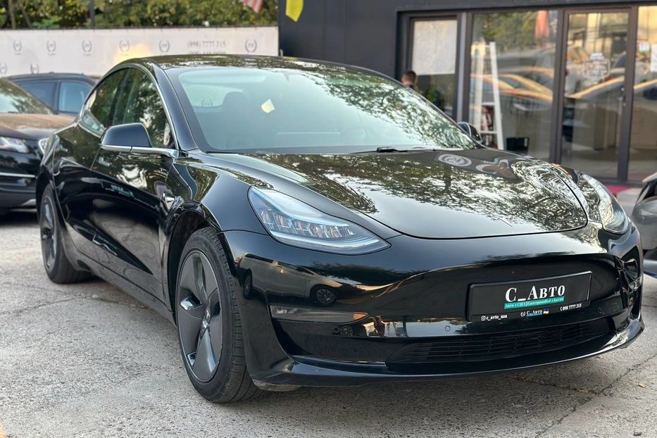 Продам Tesla Model 3 2019 года в Черновцах