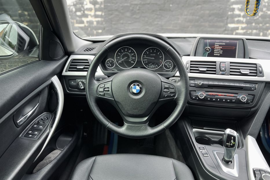 Продам BMW 328 2012 года в Луцке