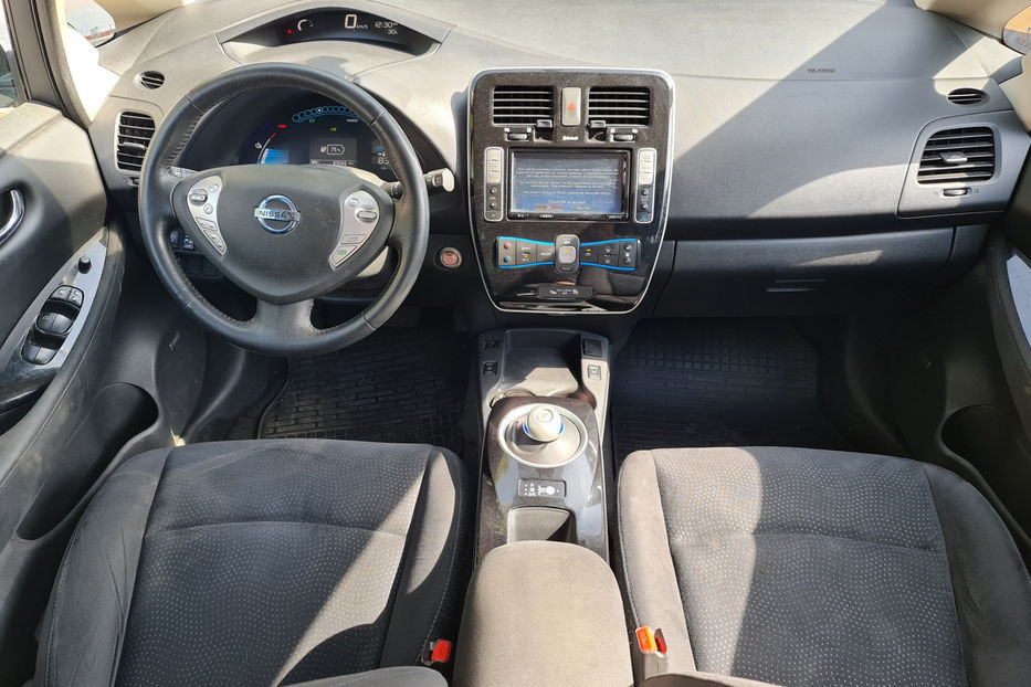 Продам Nissan Leaf 2016 года в Киеве