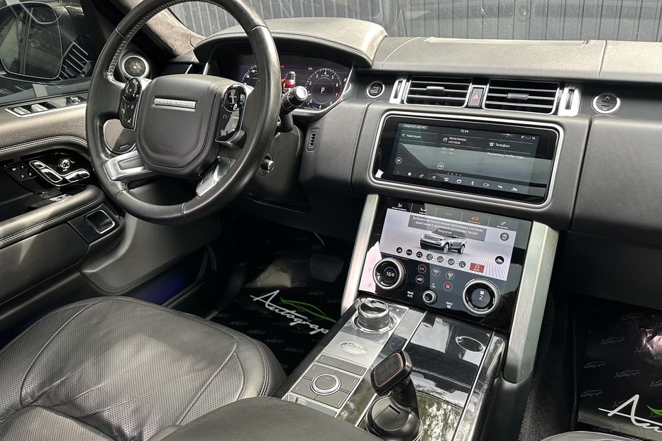 Продам Land Rover Range Rover Vogue HSE 2018 года в Киеве