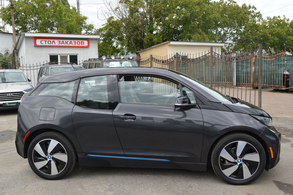 Продам BMW I3 2015 года в Одессе