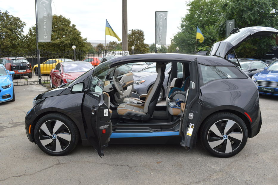 Продам BMW I3 2015 года в Одессе