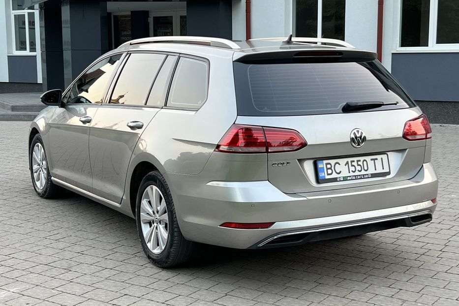 Продам Volkswagen Golf VII Comfortline 2018 года в Львове