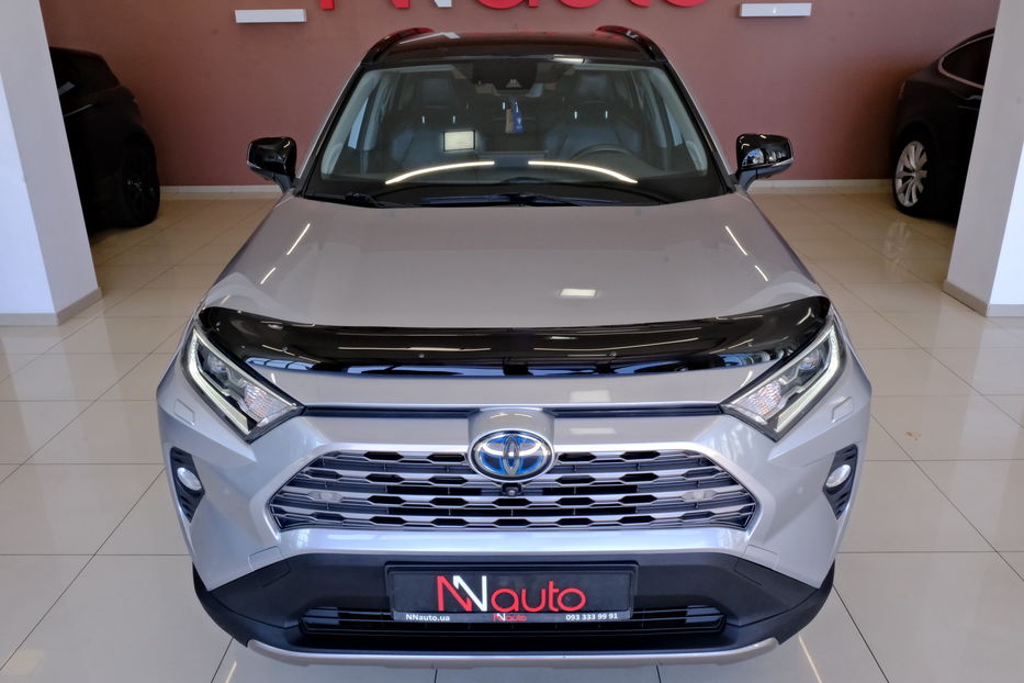 Продам Toyota Rav 4 2020 года в Одессе