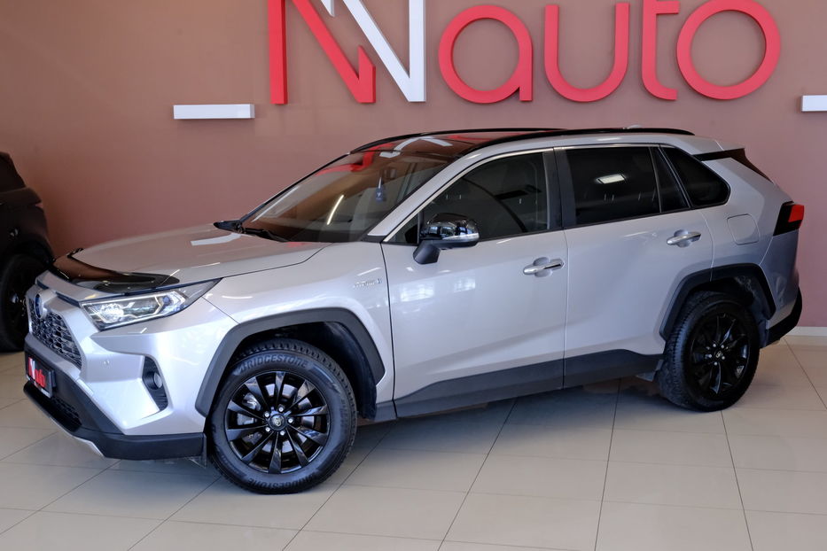 Продам Toyota Rav 4 2020 года в Одессе