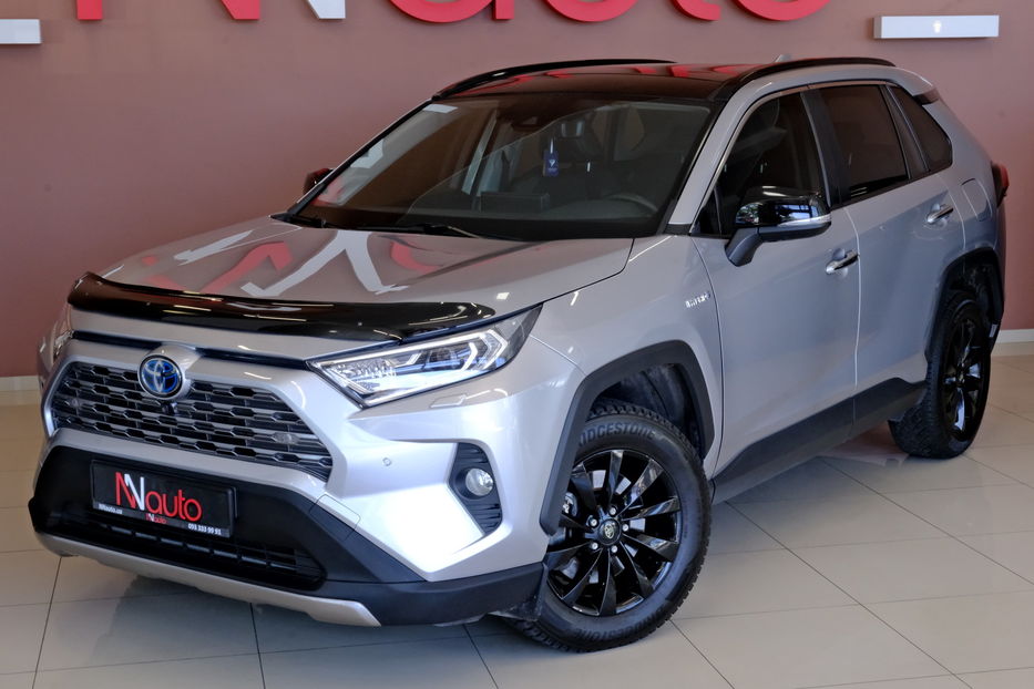 Продам Toyota Rav 4 2020 года в Одессе