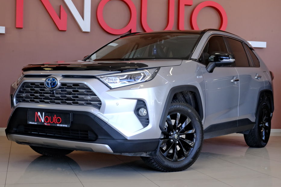 Продам Toyota Rav 4 2020 года в Одессе