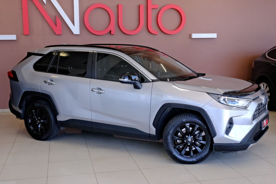 Продам Toyota Rav 4 2020 года в Одессе