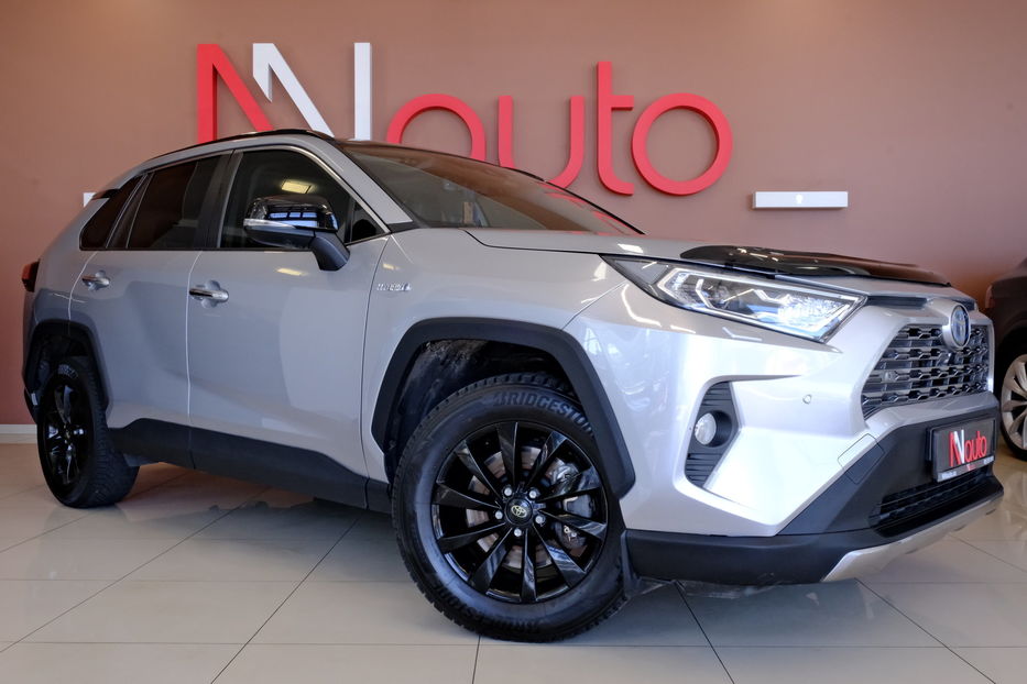 Продам Toyota Rav 4 2020 года в Одессе