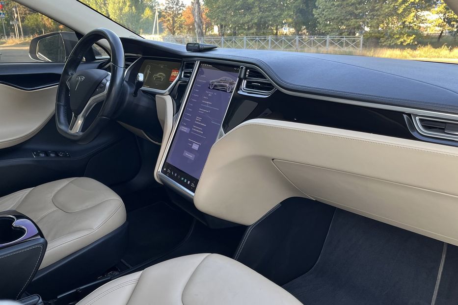 Продам Tesla Model S Full 2014 года в Николаеве