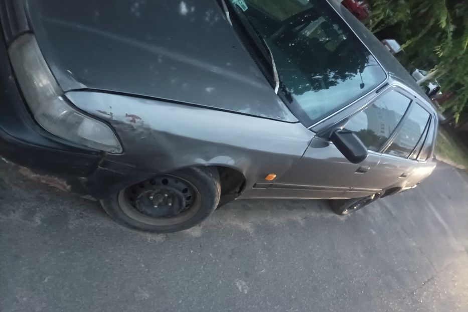 Продам Toyota Carina 2 1990 года в Одессе