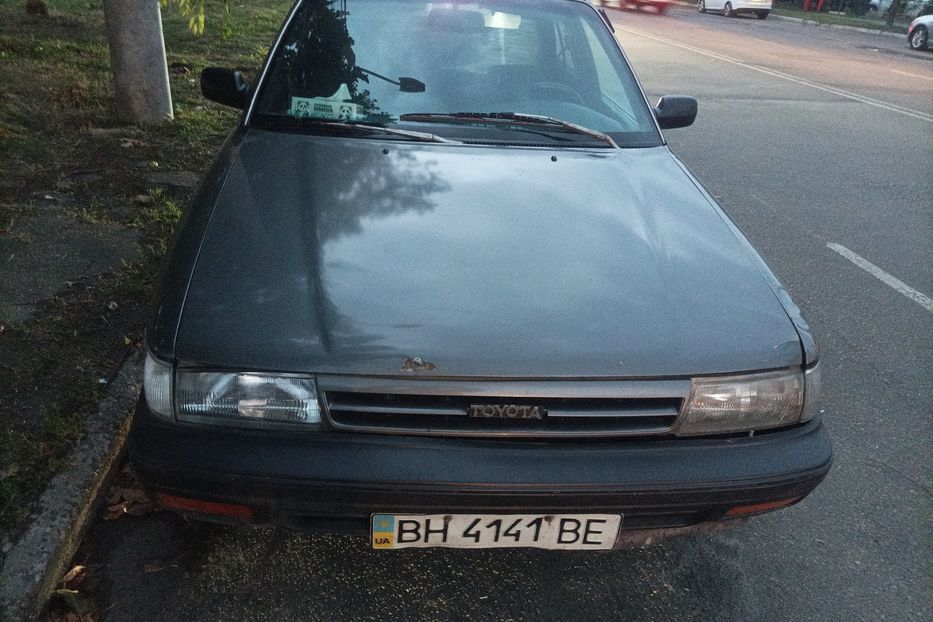 Продам Toyota Carina 2 1990 года в Одессе