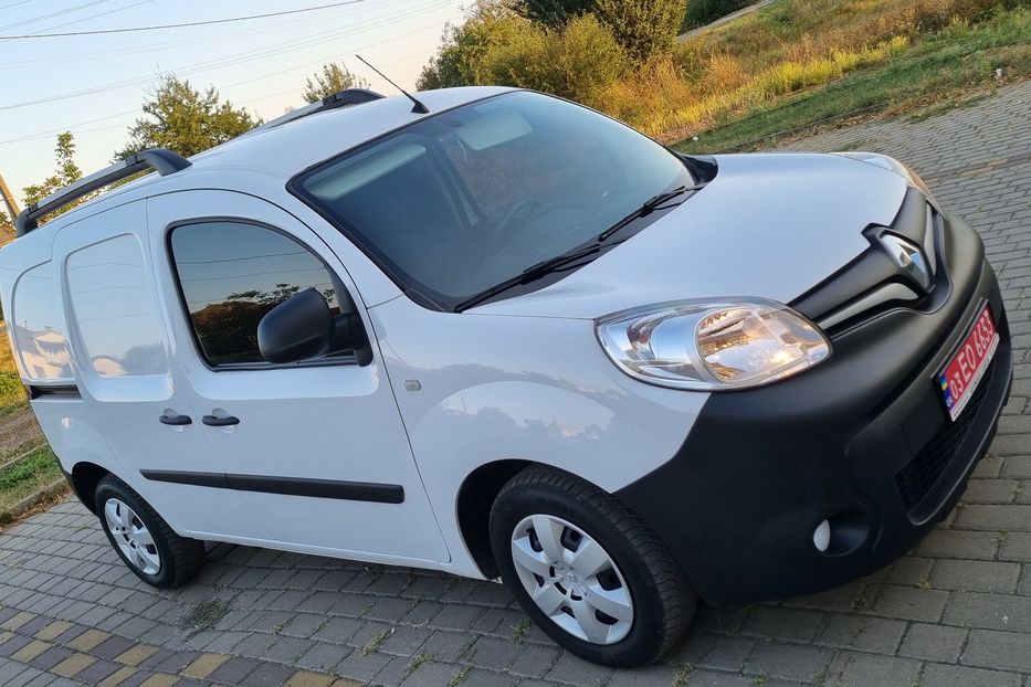 Продам Renault Kangoo груз. 1.5 70квт фургон 2020 года в Львове