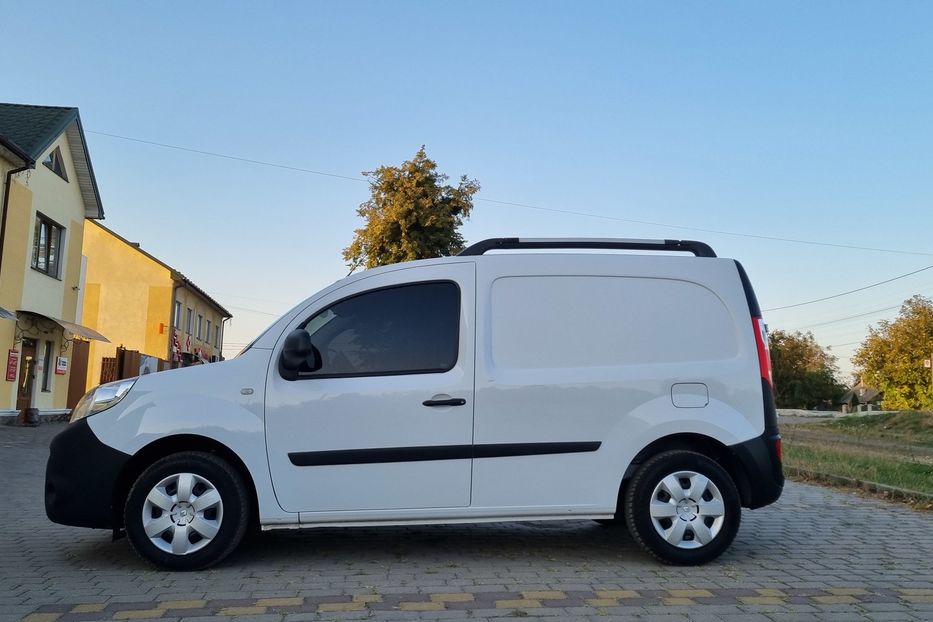 Продам Renault Kangoo груз. 1.5 70квт фургон 2020 года в Львове