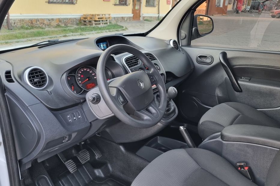 Продам Renault Kangoo груз. 1.5 70квт фургон 2020 года в Львове