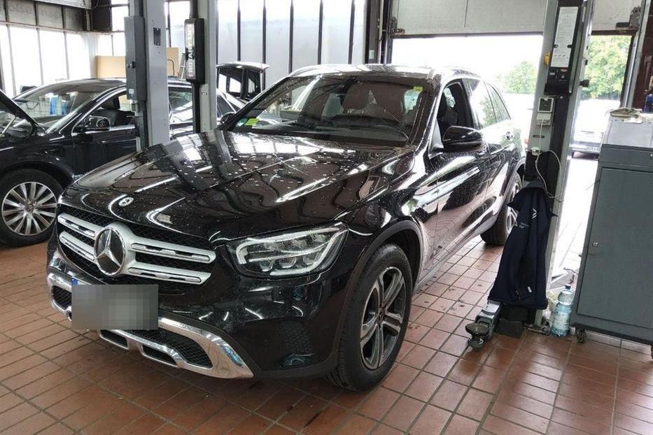 Продам Mercedes-Benz GLC-Class GLCKlasse 200d 4Matic NAV LED 2020 года в Львове