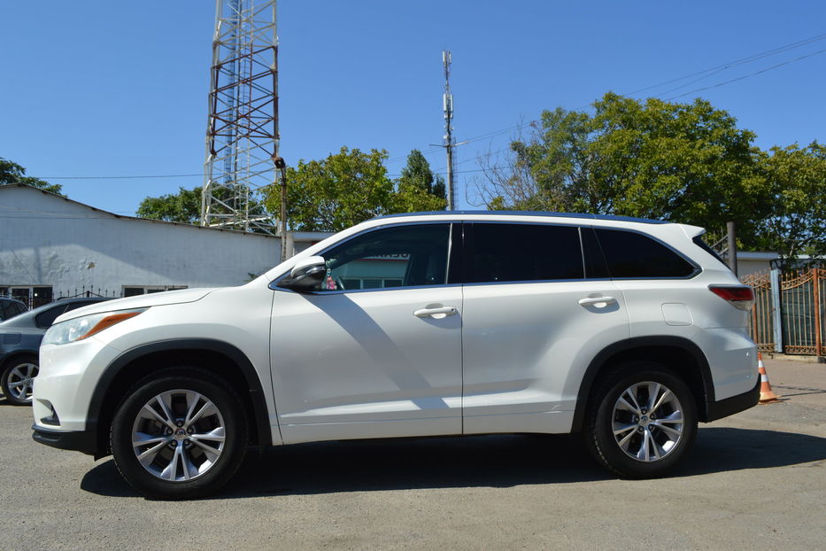 Продам Toyota Highlander 2015 года в Одессе