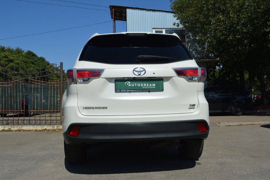 Продам Toyota Highlander 2015 года в Одессе