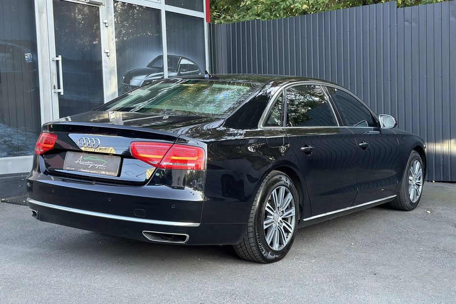 Продам Audi A8 Long w12 Quattro Armored B7 2013 года в Киеве