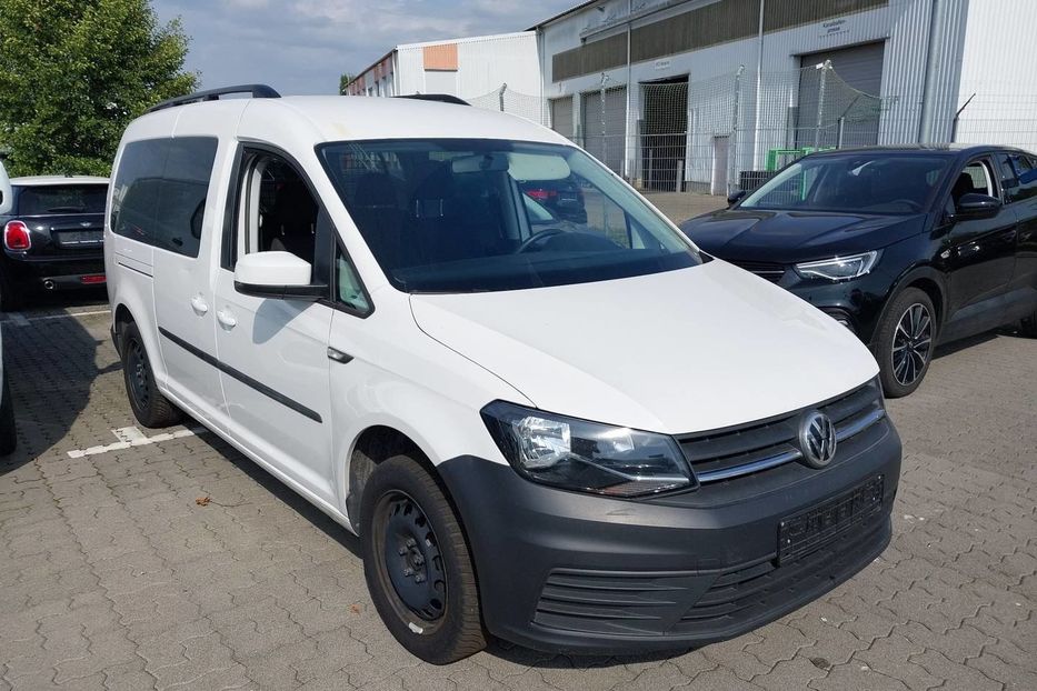 Продам Volkswagen Caddy пасс. Maxi 2019 года в Луцке