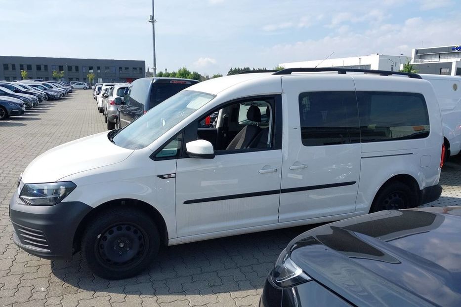 Продам Volkswagen Caddy пасс. Maxi 2019 года в Луцке