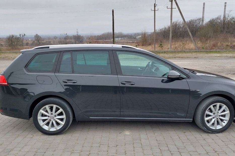 Продам Volkswagen Golf VII Lounge 2015 года в Львове