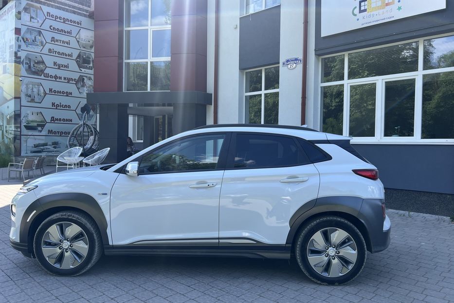 Продам Hyundai Kona 2020 года в Львове