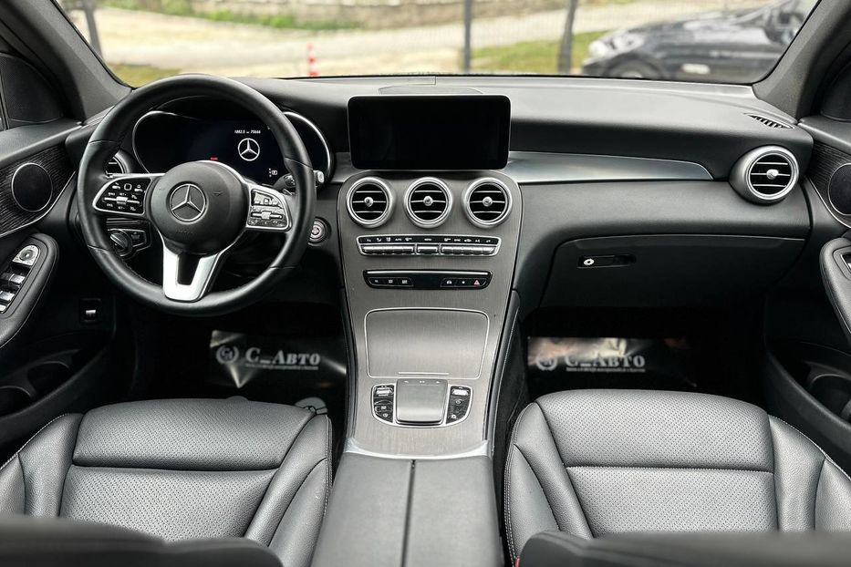 Продам Mercedes-Benz GLC-Class 300 4 MATIC 2020 года в Черновцах