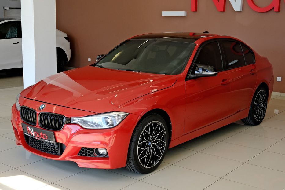 Продам BMW 320 2018 года в Одессе