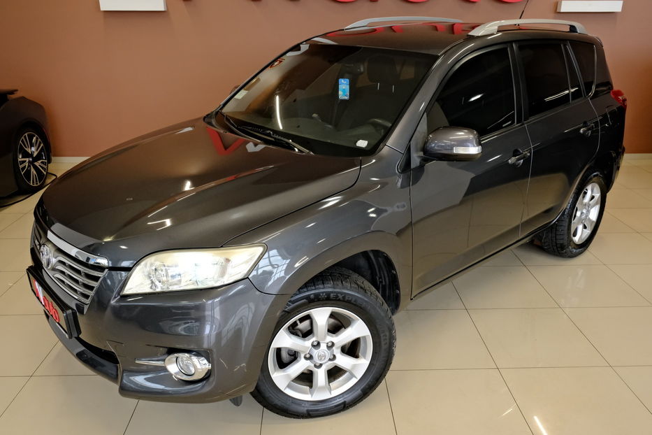 Продам Toyota Rav 4 2012 года в Одессе