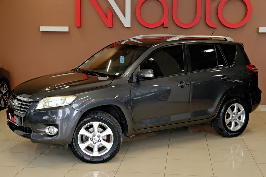 Продам Toyota Rav 4 2012 года в Одессе