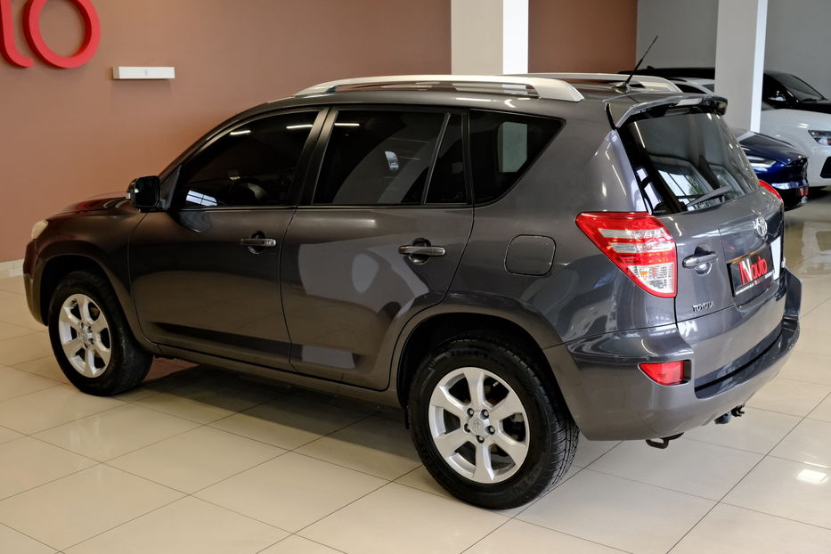 Продам Toyota Rav 4 2012 года в Одессе