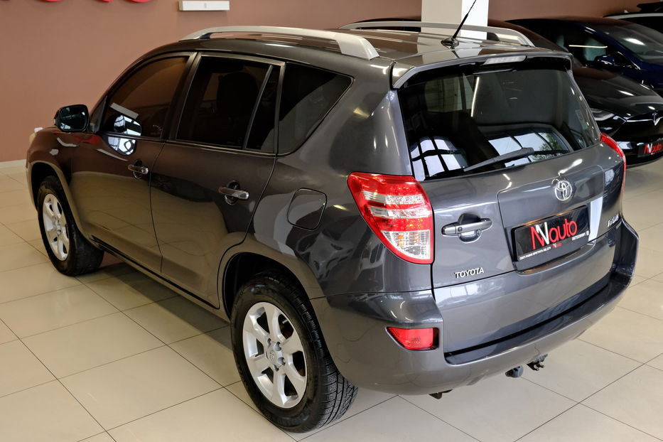 Продам Toyota Rav 4 2012 года в Одессе