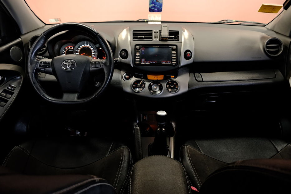 Продам Toyota Rav 4 2012 года в Одессе