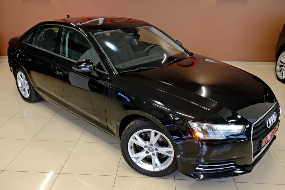 Продам Audi A4 2017 года в Одессе