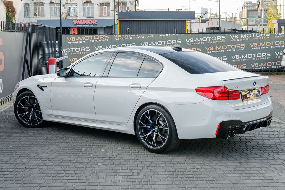 Продам BMW M5 Individual 2018 года в Киеве