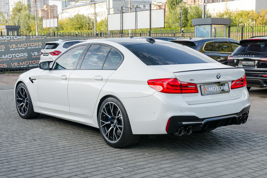 Продам BMW M5 Individual 2018 года в Киеве