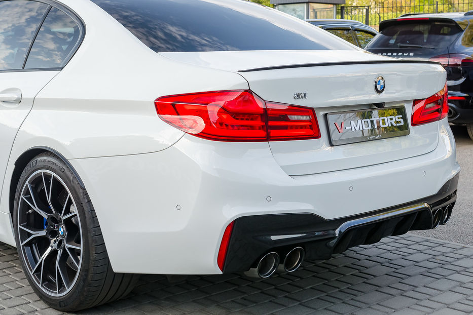 Продам BMW M5 Individual 2018 года в Киеве