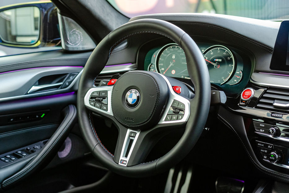 Продам BMW M5 Individual 2018 года в Киеве