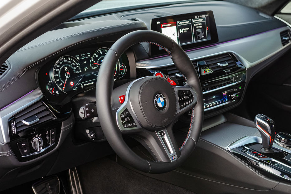 Продам BMW M5 Individual 2018 года в Киеве