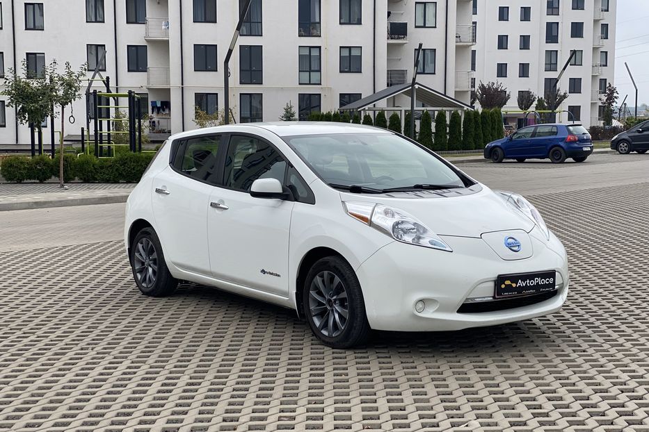 Продам Nissan Leaf 2014 года в Луцке